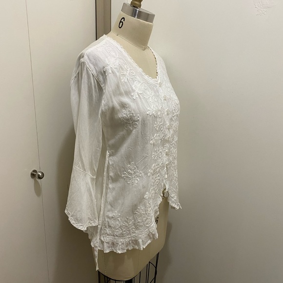 Beautiful Traditional Thai Button Blouse with Back Tie Bell Sleeves White M S - Picture 9 of 12